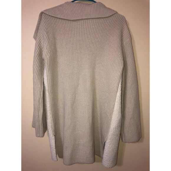 Cardigan - Picture 3 of 6